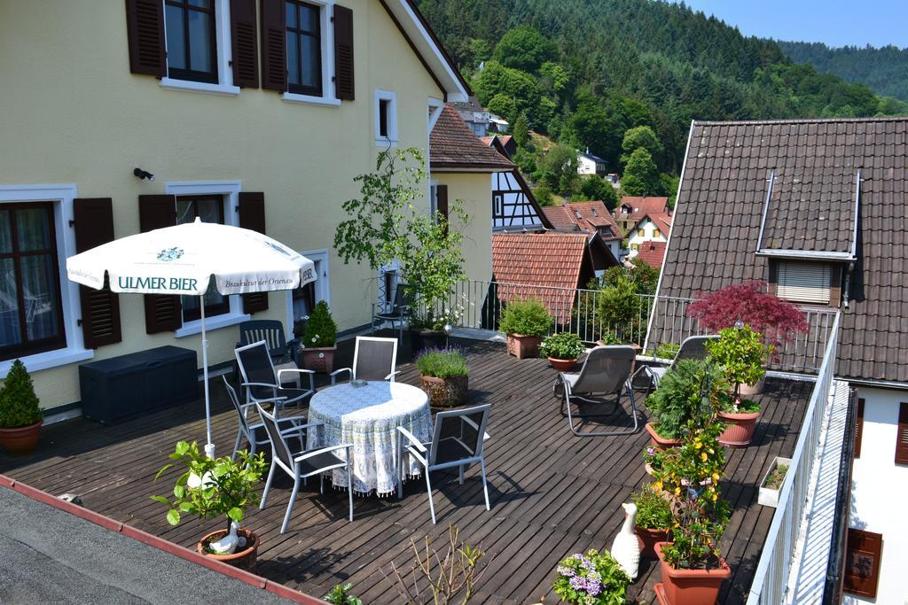 Gasthaus zur Krone Weisenbach Exterior foto